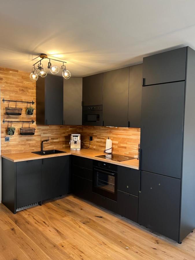 Apartment Alaska Харачов Екстериор снимка